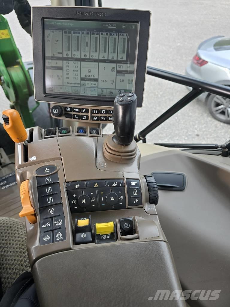 John Deere 6130 R Traktorit