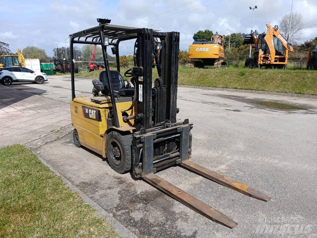 CAT EP 30 K PAC Sähkötrukit