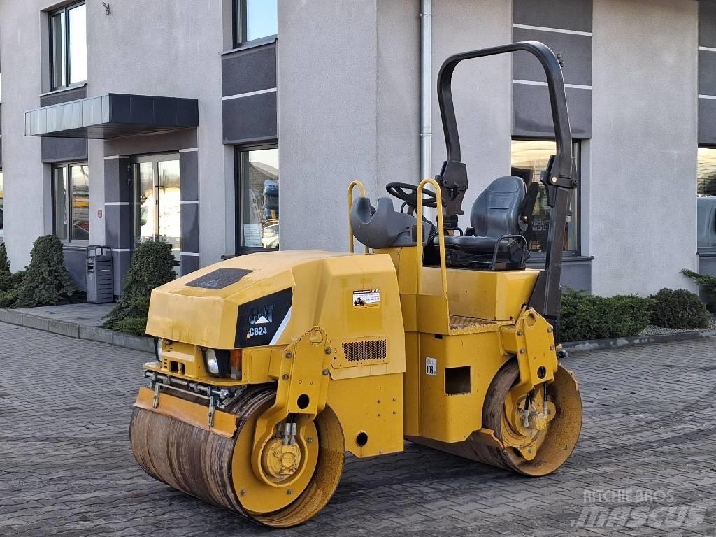 CAT CB 24 Tandemjyrät