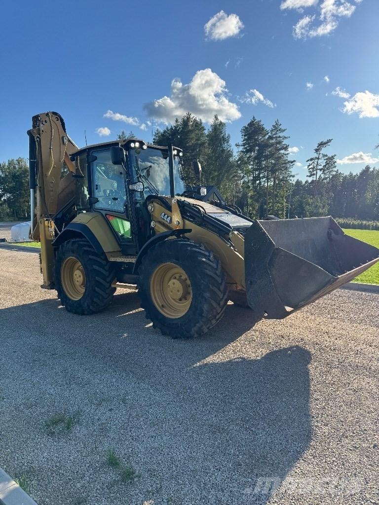 CAT 444 Kaivurikuormaajat