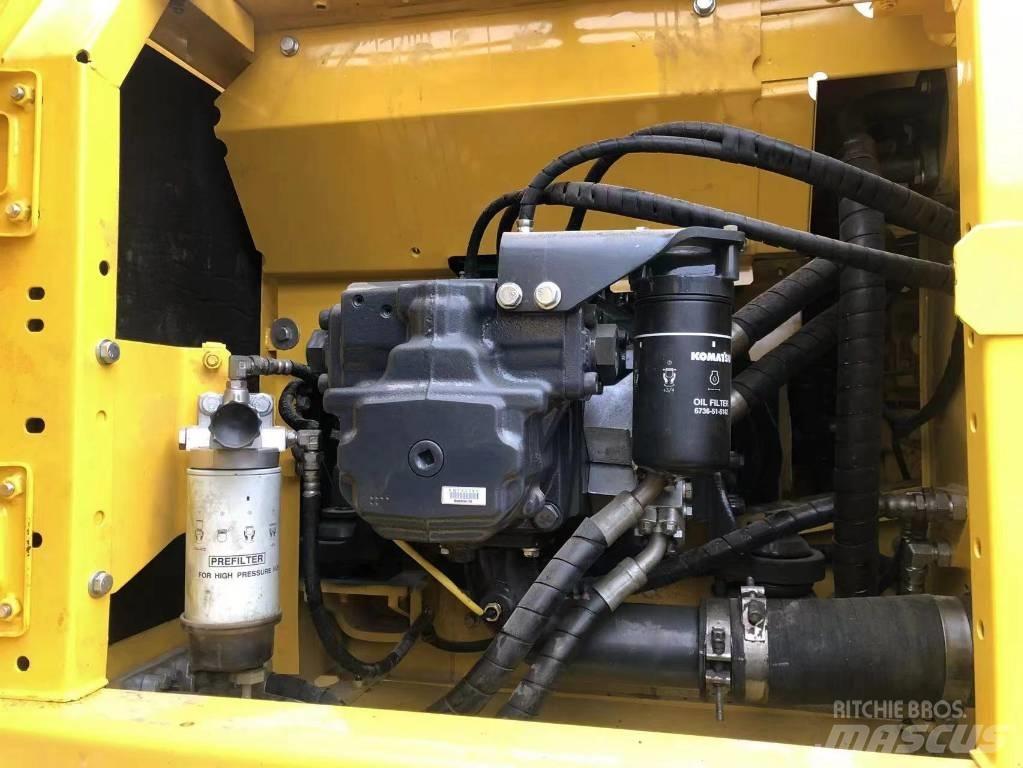 Komatsu PC 210 LC Telakaivukoneet