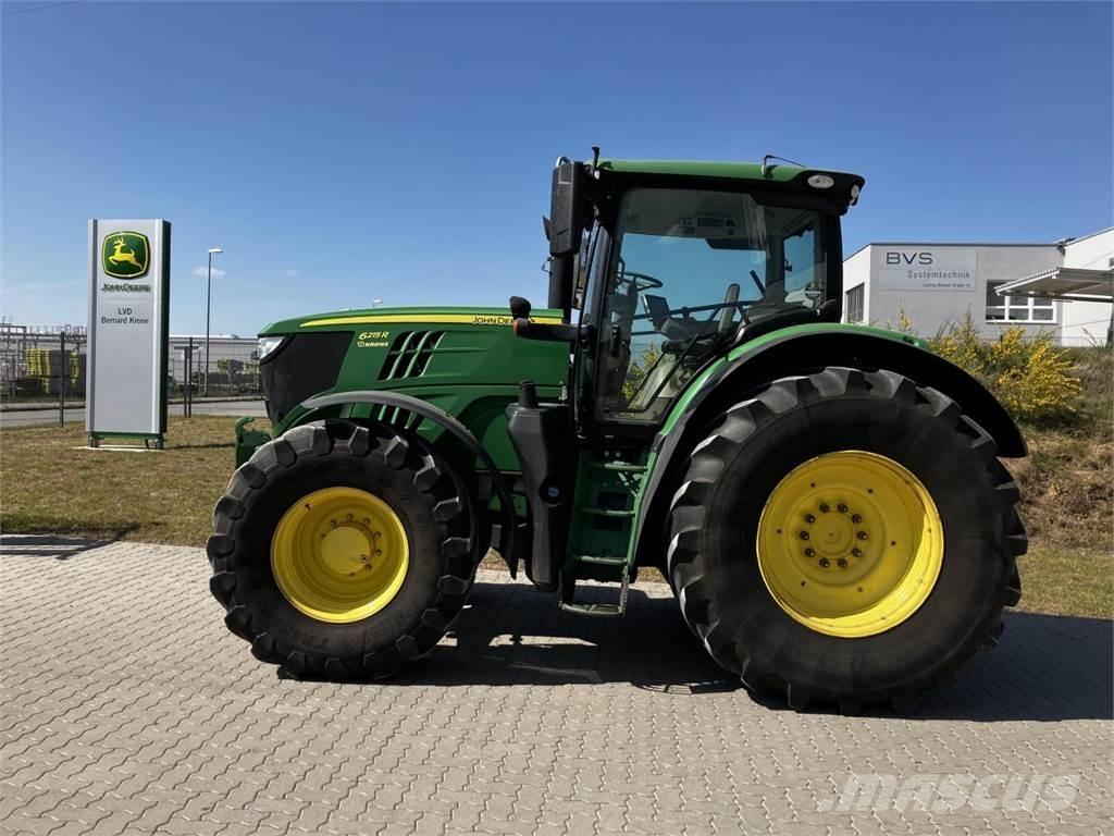 John Deere 6215R Traktorit