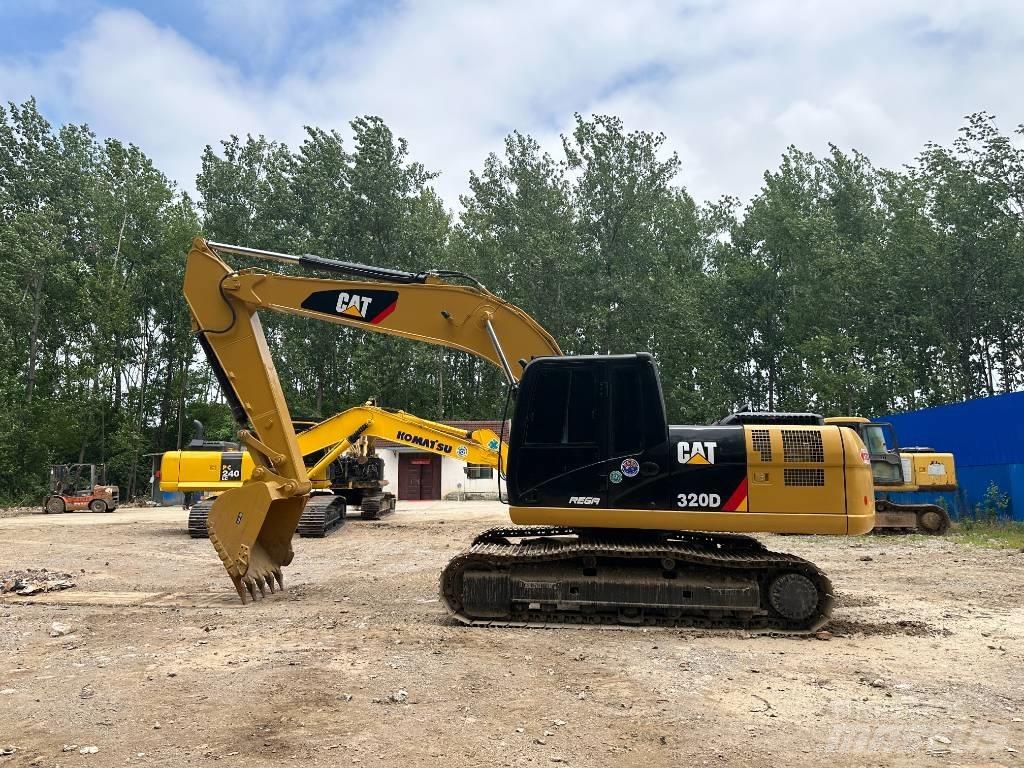 CAT 320d Telakaivukoneet