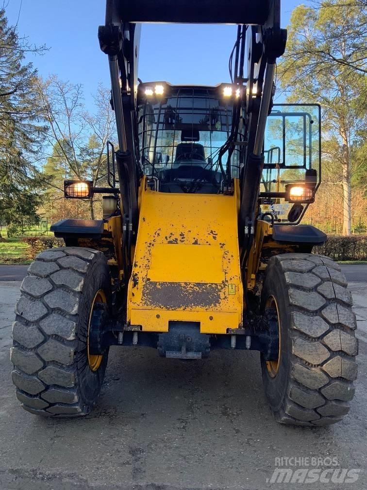 JCB 437 HT Pyöräkuormaajat