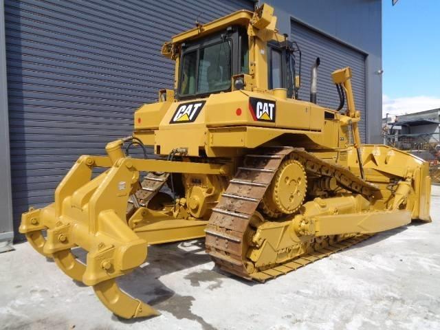 CAT D 6 T XL Puskukoneet