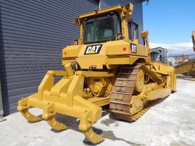 CAT D 6 T XL Puskukoneet