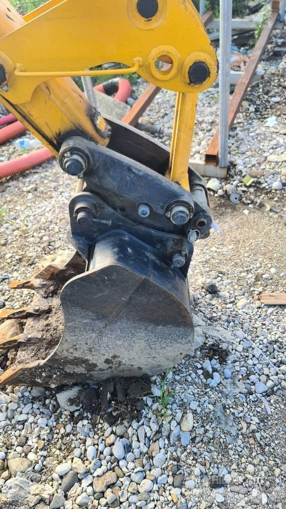 JCB 3 CX 14M3WM Kaivurikuormaajat