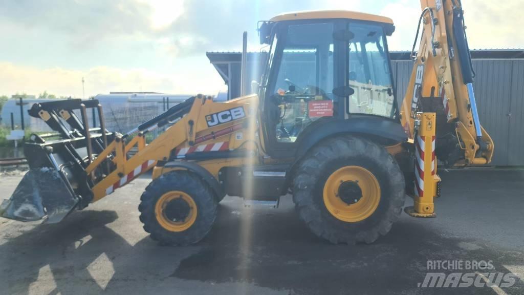 JCB 3 CX 14M3WM Kaivurikuormaajat