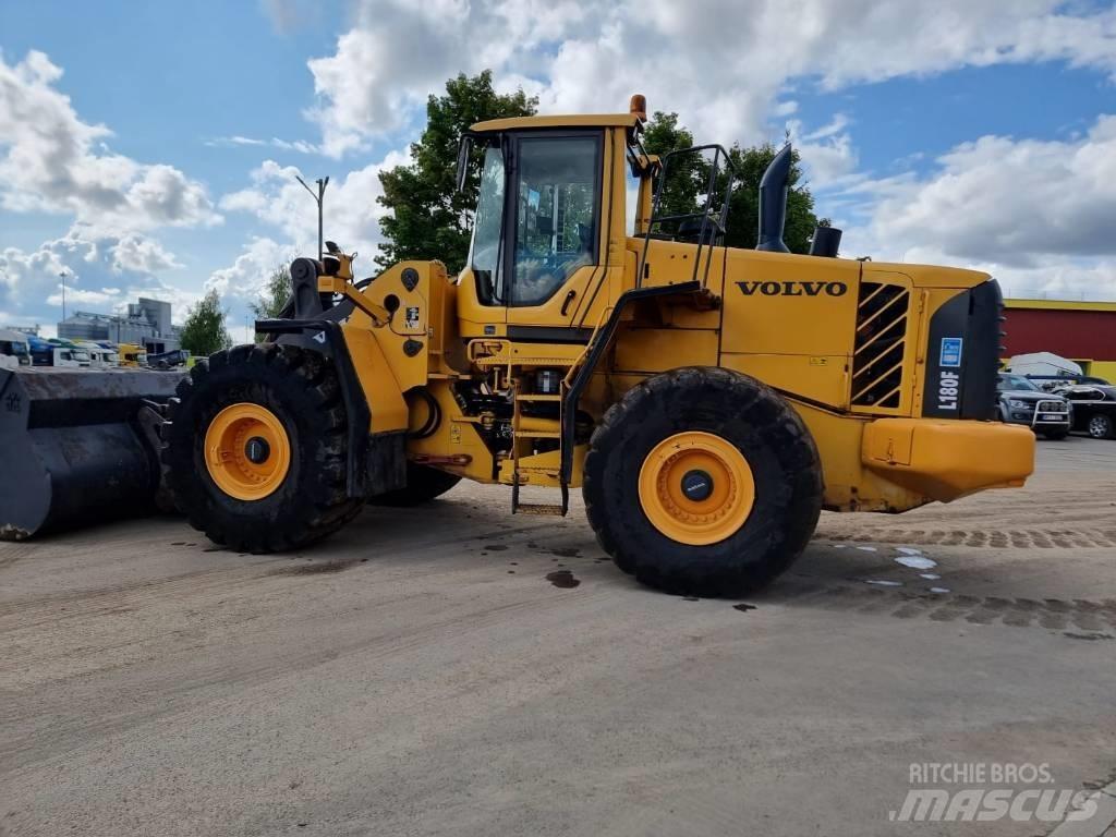 Volvo L 180 F Pyöräkuormaajat