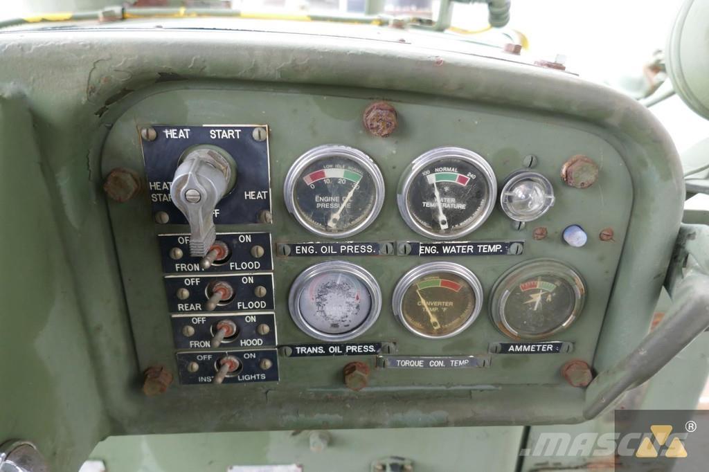 CAT D7F Ex-army Telaketjupuskutraktorit