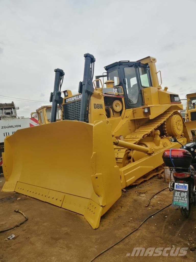 CAT D 8 N Telaketjupuskutraktorit