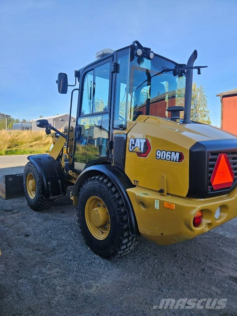 CAT 906 Pyöräkuormaajat