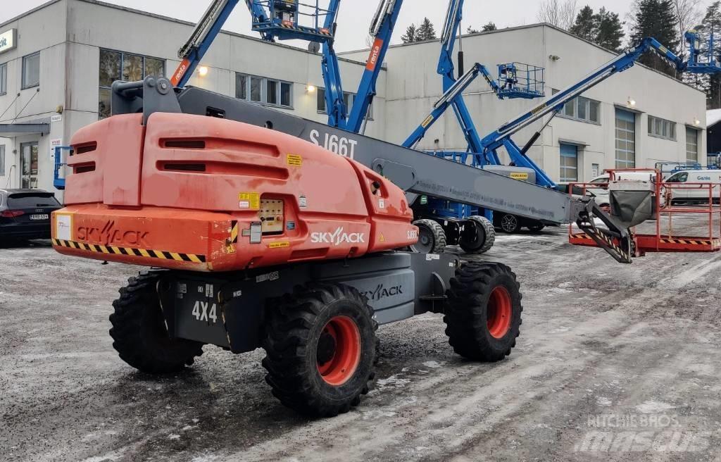 SkyJack SJ 66 T Kuukulkijat