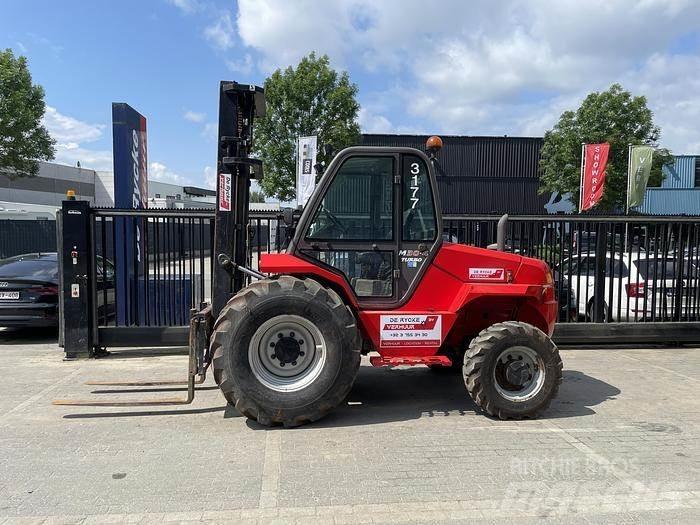 Manitou M30-4 Maastotrukit