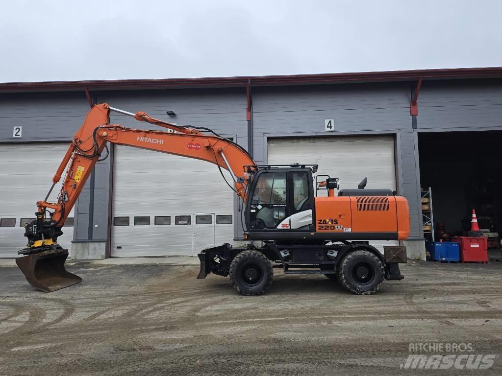Hitachi ZX 220W-5 Pyöräkaivukoneet