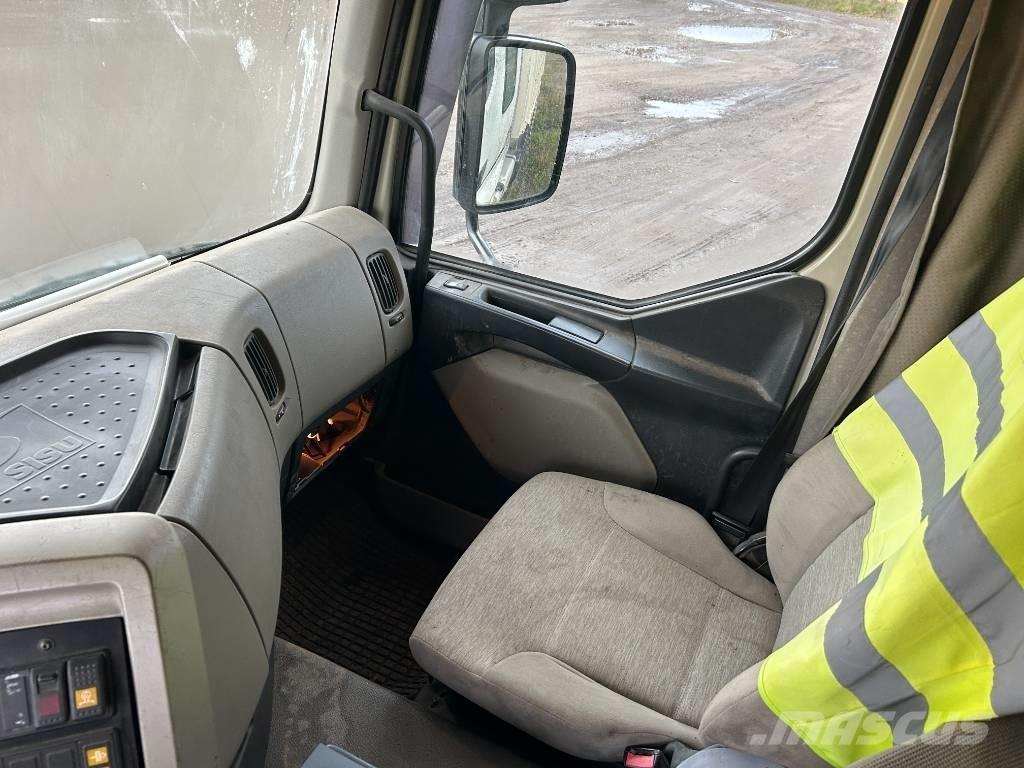 Sisu C600 Sora- ja kippiautot
