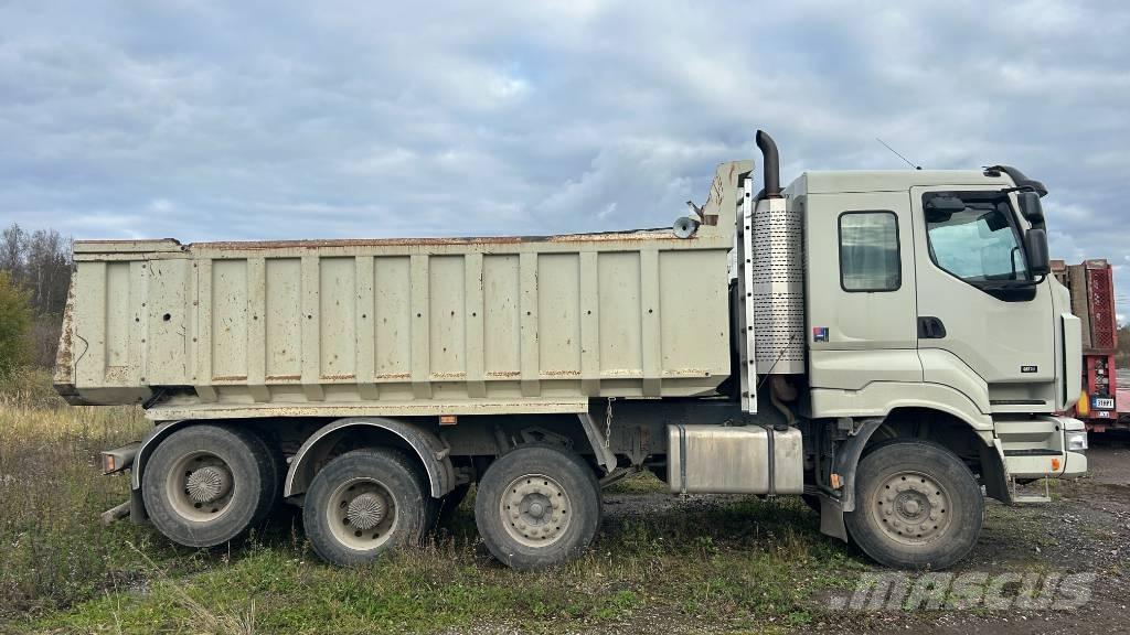 Sisu C600 Sora- ja kippiautot
