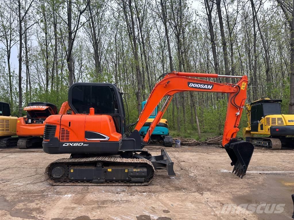 Doosan DX60 Telakaivukoneet