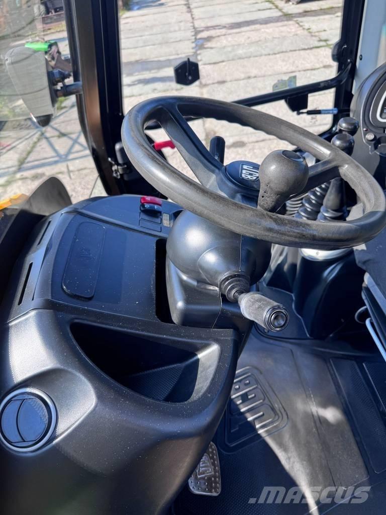JCB 3CX Kaivurikuormaajat