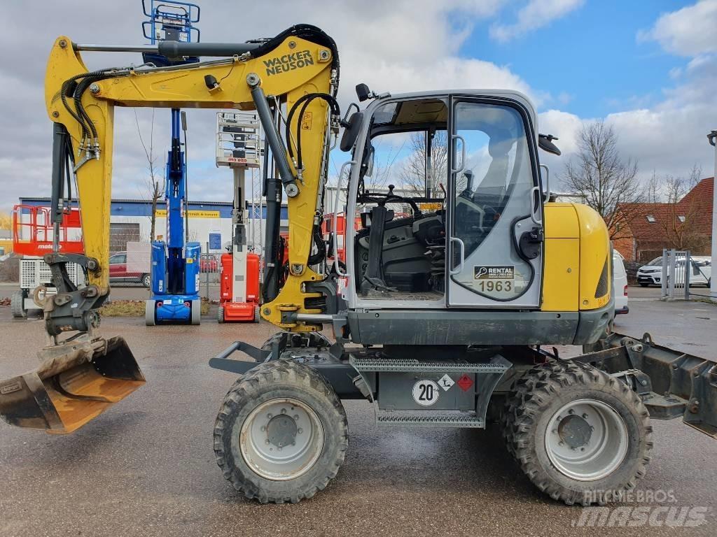 Wacker Neuson EW100 Pyöräkaivukoneet