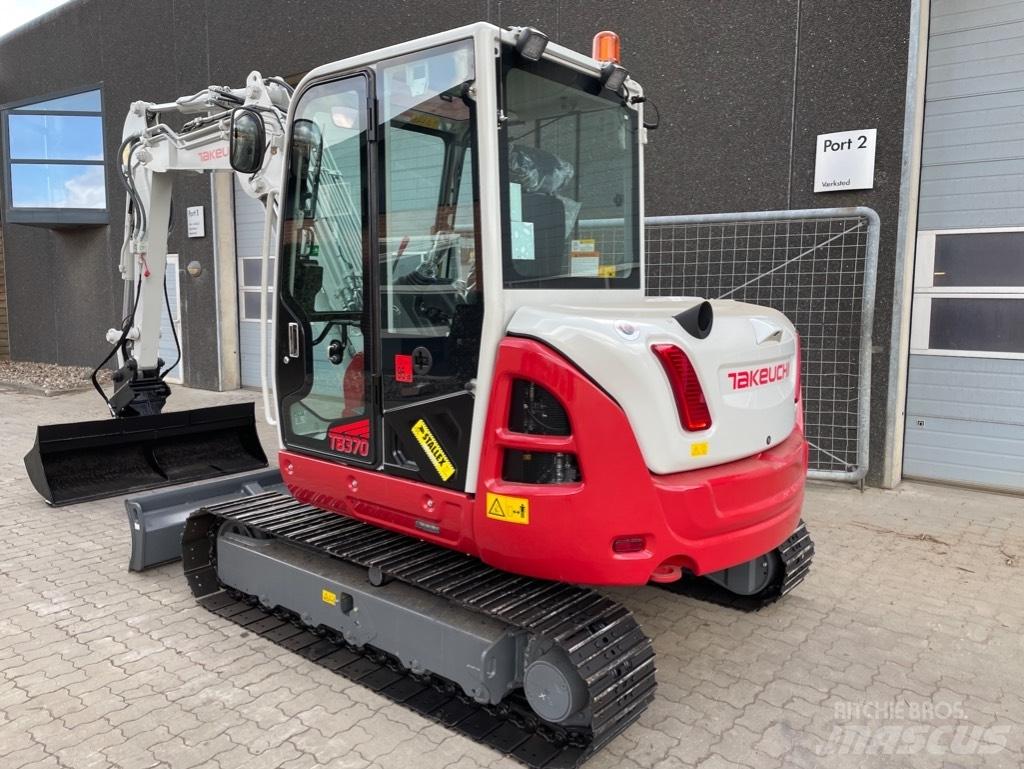 Takeuchi TB370 Minikaivukoneet < 7t