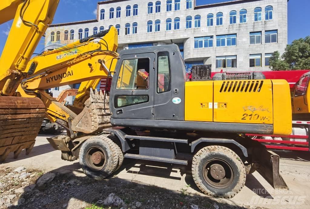 Hyundai R210W-7 Pyöräkaivukoneet