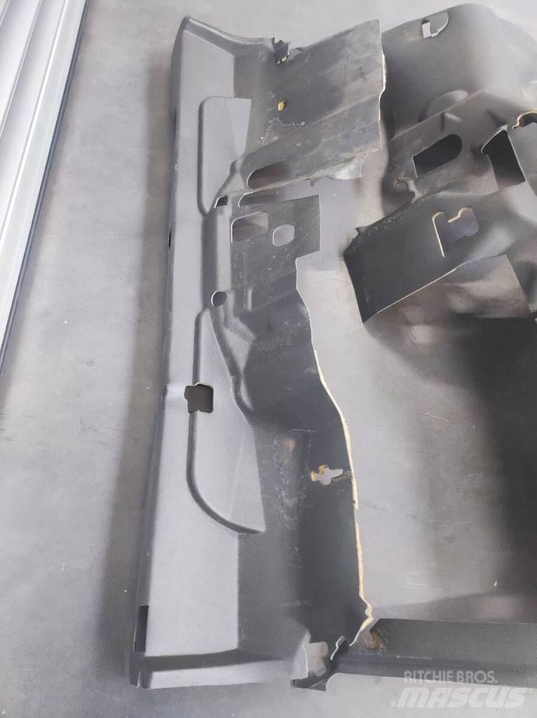 Renault Floor Mat Ohjaamot ja sisustat