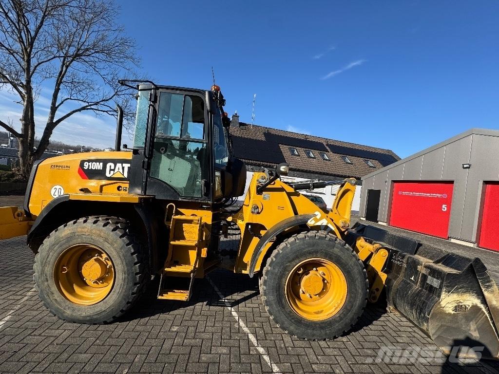 CAT 910M Pyöräkuormaajat