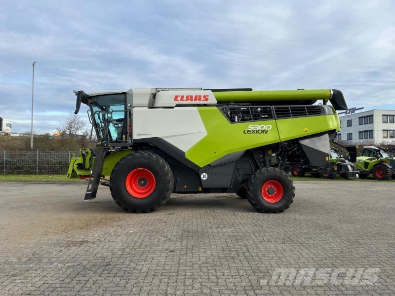 CLAAS LEXION 5300 Leikkuupuimurit