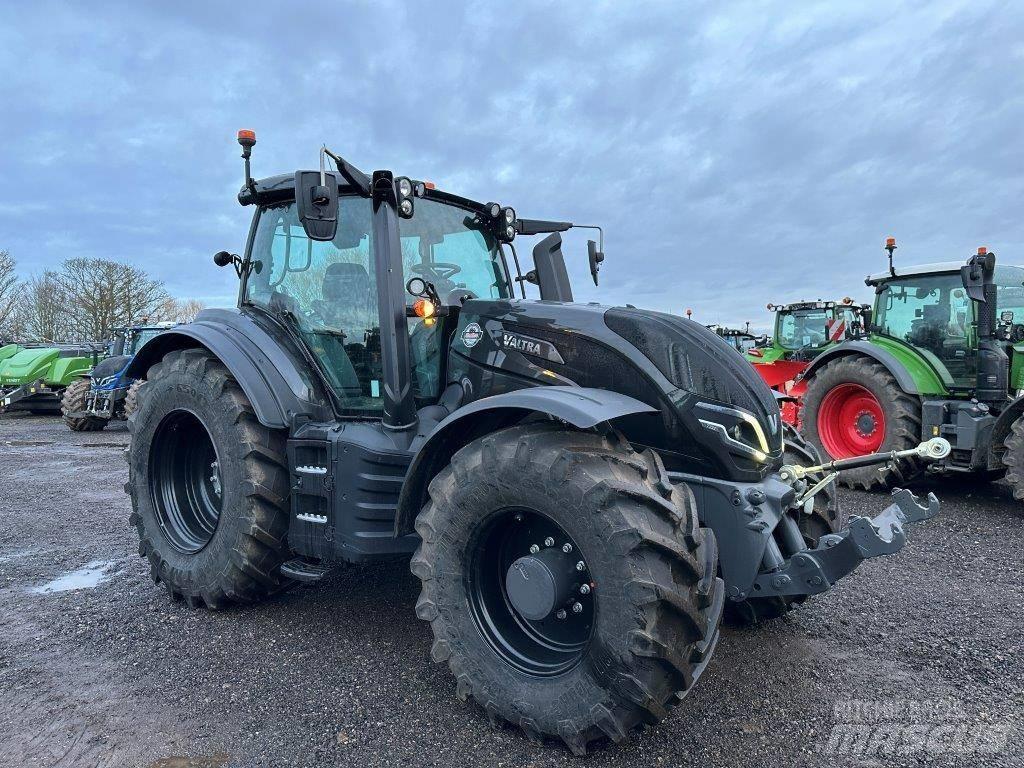 Valtra T 235 Direct Traktorit