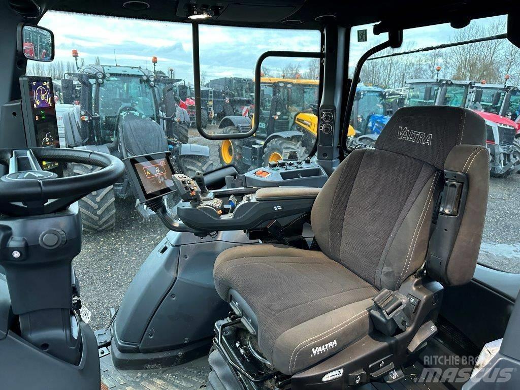 Valtra T 235 Direct Traktorit