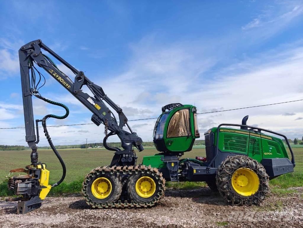 John Deere 1270 G Harvesterit