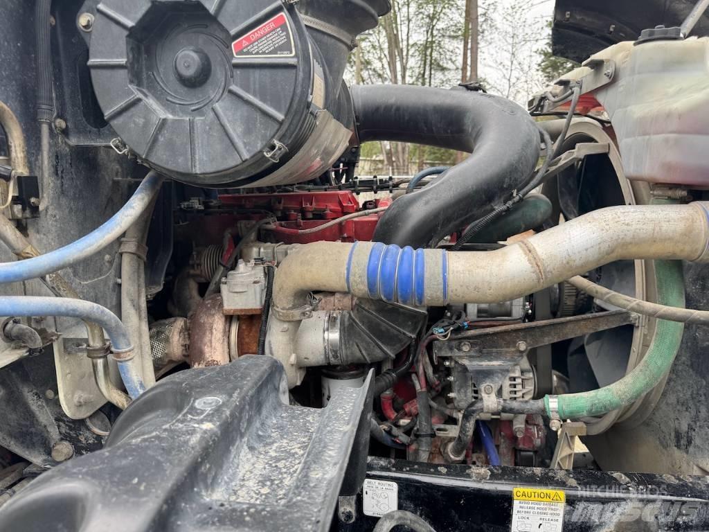 Mack GU433 Sora- ja kippiautot