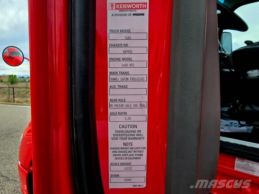 Kenworth T 680 Vetopöytäautot