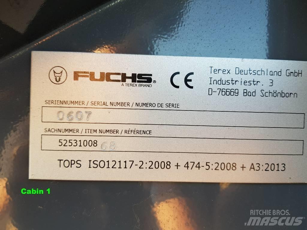 Fuchs F series Cabin Ohjaamo ja sisusta