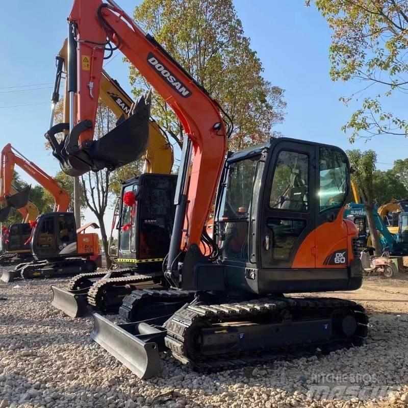 Doosan DX 60 Telakaivukoneet