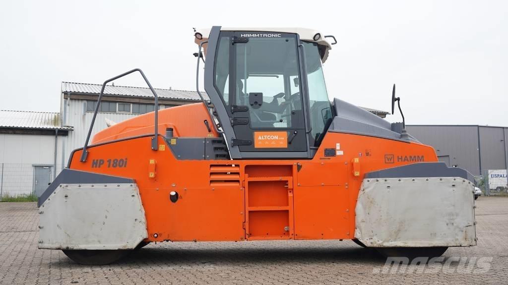 Hamm HP 180 i Kumipyöräjyrät