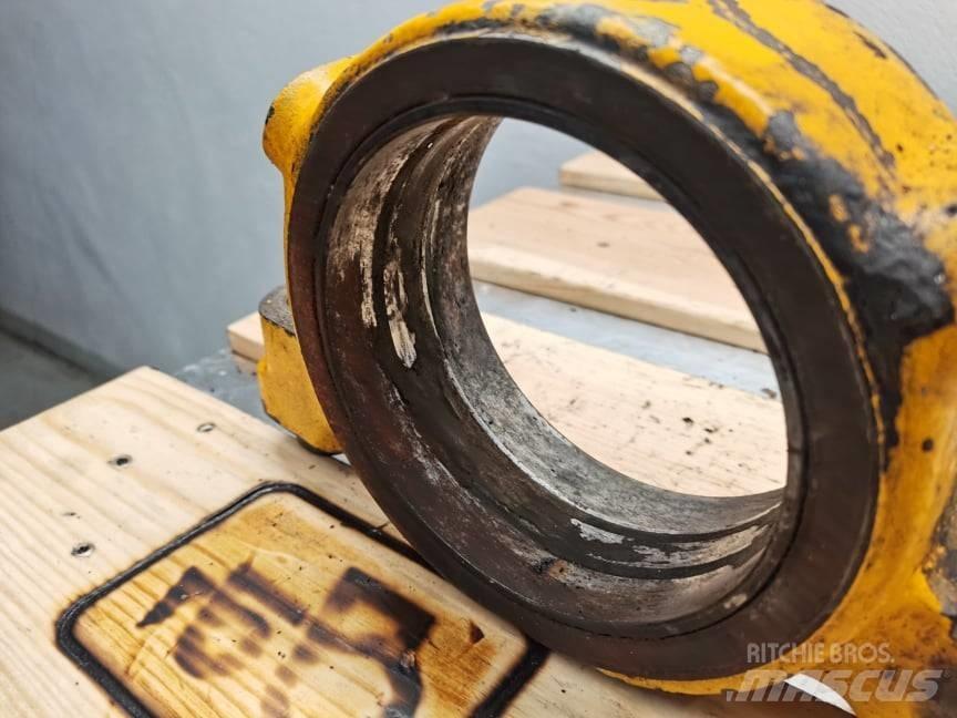 JCB 530-70 {axle} Akselit