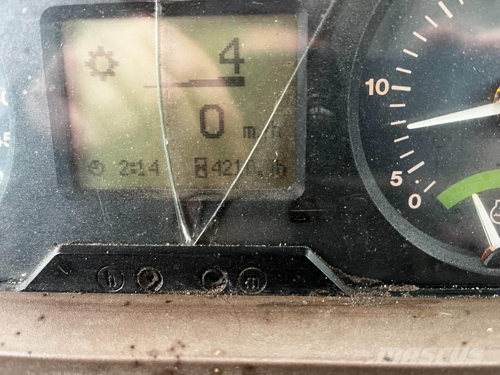 John Deere 6120 Traktorit