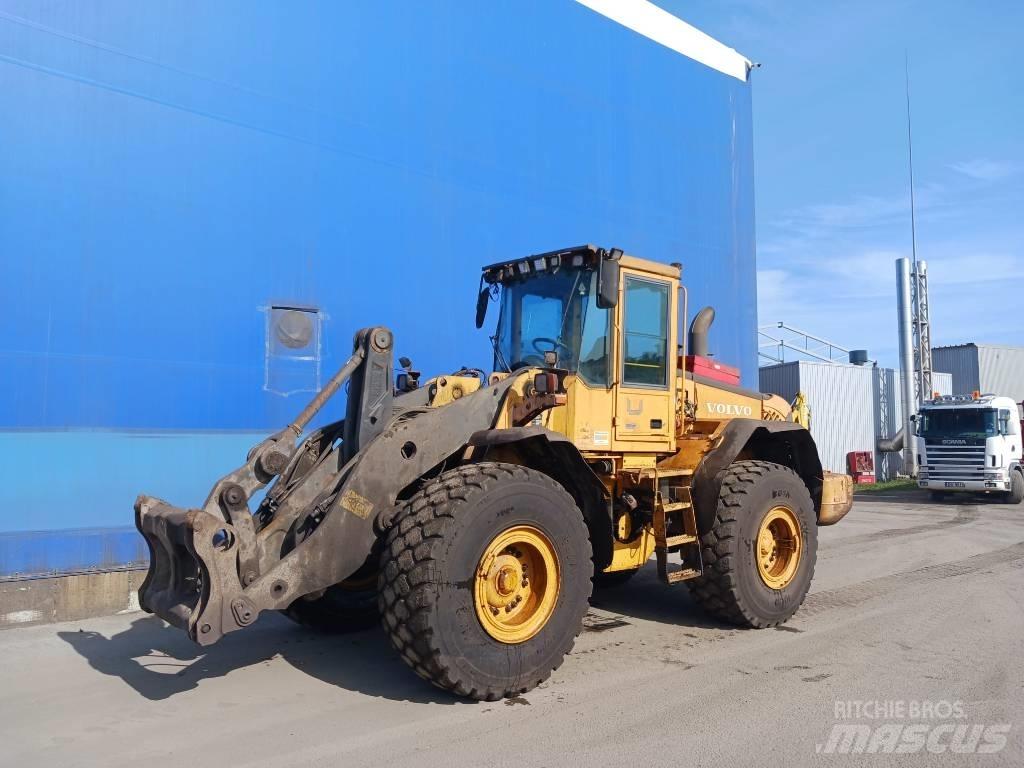 Volvo L 120 E Pyöräkuormaajat