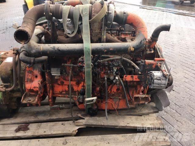 Scania DS8-40 Moottorit