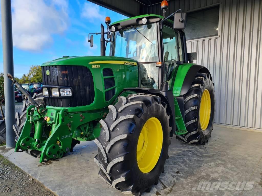 John Deere 6830 Traktorit