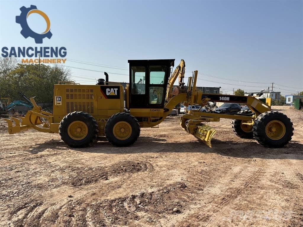 CAT 140H Tiehöylät