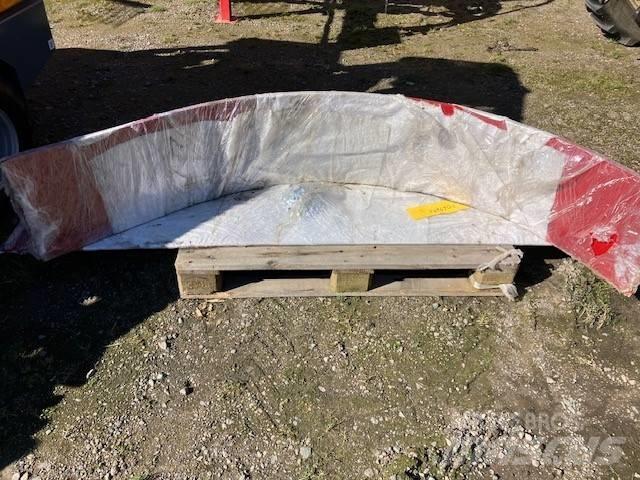 Strautmann WM2401D Rehuvaunut