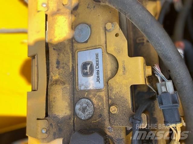 John Deere 210 GLC Telakaivukoneet