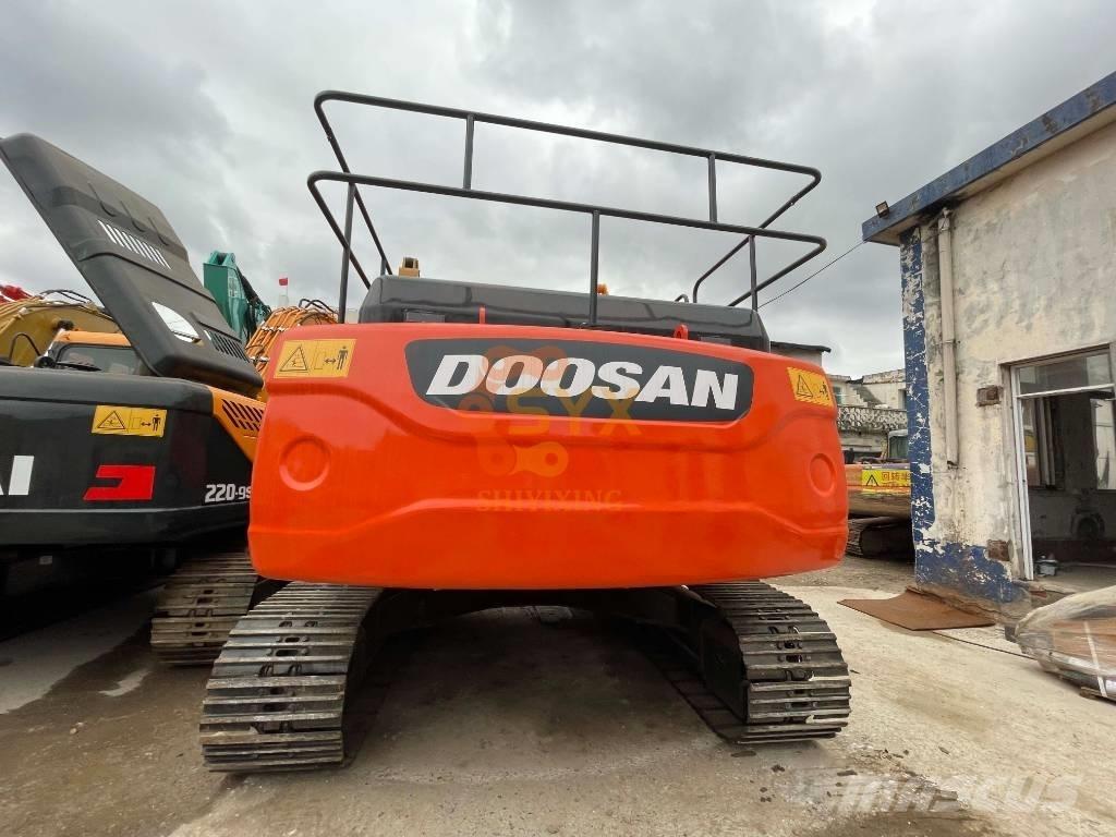 Doosan DX 300LCA Telakaivukoneet