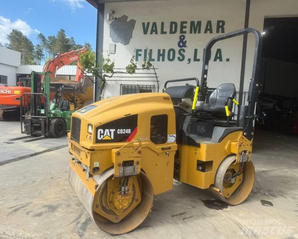 CAT CB 24 B, CB24 Tandemjyrät