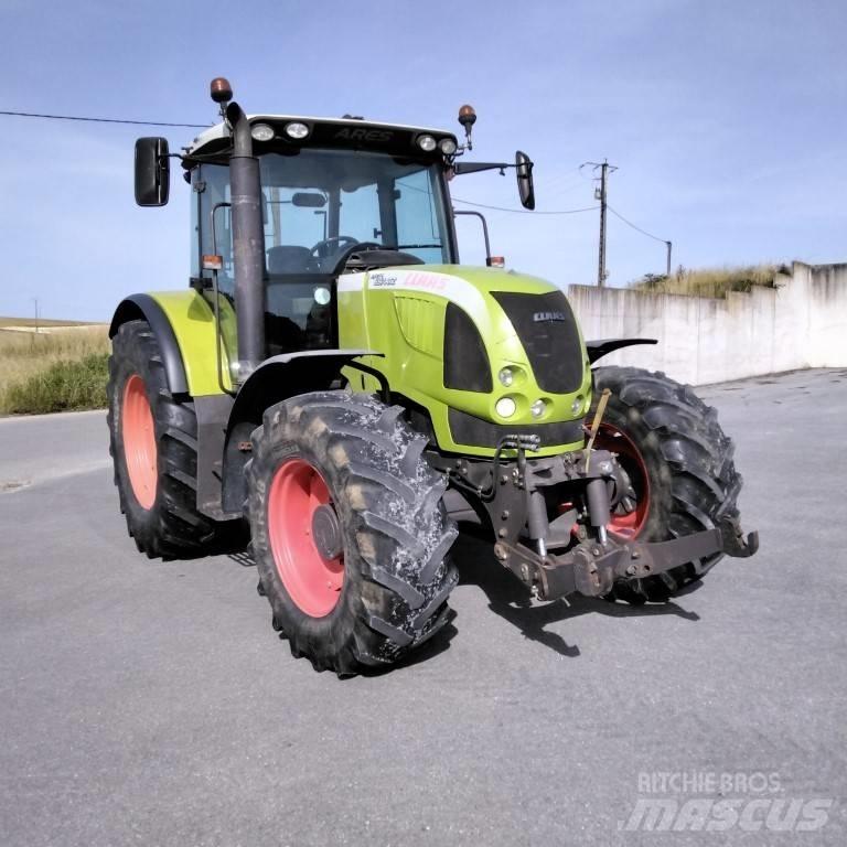 CLAAS Ares 697 ATZ Traktorit