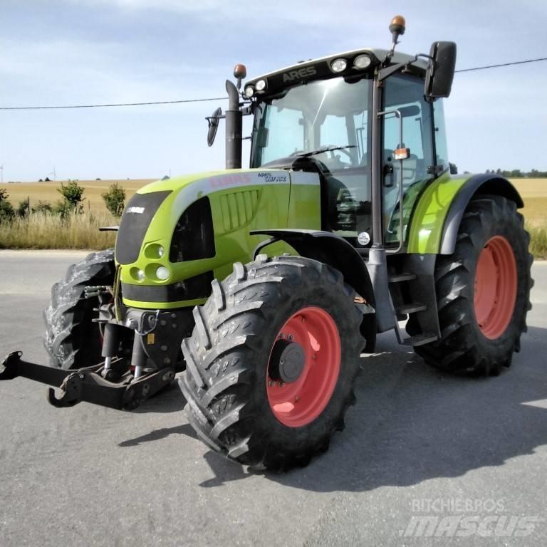 CLAAS Ares 697 ATZ Traktorit