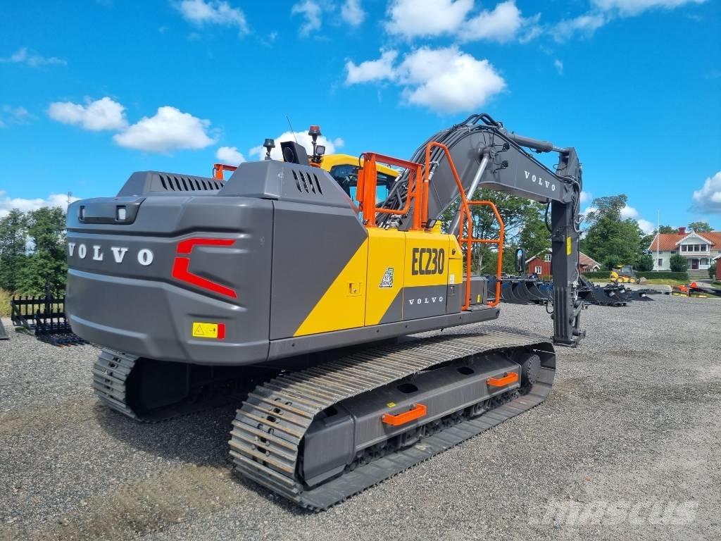 Volvo EC 230 FL Telakaivukoneet